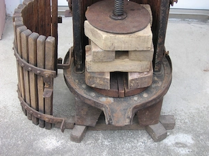 Régi öntöttvas prés eladó. - kép 4