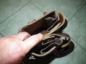 Alig használt magyar katonai bakancs surranó 42 -es (nr.13) - kép 4