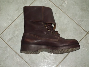Alig használt magyar katonai bakancs surranó 42 -es (nr.13) - kép 5