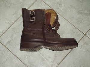 Alig használt magyar katonai bakancs surranó 42 -es (nr.13) - kép 9