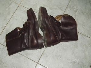 Alig használt magyar katonai bakancs surranó 42 -es (nr.13) - kép 3