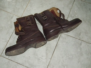 Alig használt magyar katonai bakancs surranó 42 -es (nr.13) - kép 7