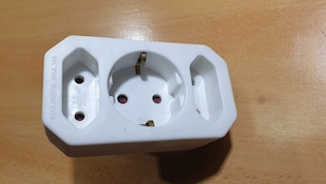 T - elosztó dugalj eladó - kép 8