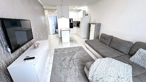 Nagykállóban 69 nm-es 2 szoba-nappalis igényes újszerű lakás eladó - kép 3