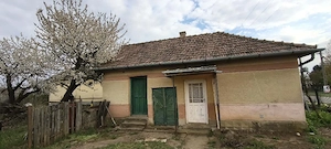 Eladó családi ház Szakolyban   1,5 szobás, két épülettel! - kép 2