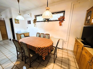 Kiskunhalas 5 szobás, 2 lakrészes, napelemes családi ház eladó! - kép 5