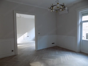 XII ker VÁROSMAJOR utcai  felújittott különbejáratú 3 szobás  utcai ezonnal költözhető lakás eladó! - kép 3