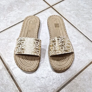 ÚJ, Címkés Elegáns Arany Papucs 41 - kép 4