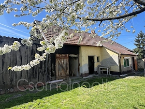 Csorna - 1127 m2-es telken bontandó ház eladó