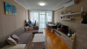 Eladó 2 szobás, erkélyes, felújított lakás Újpesten! - kép 2