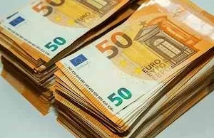 projektek, felújítások, pénzforgalom