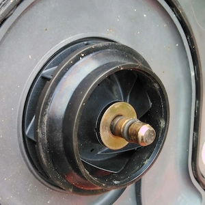 Toyota Prius 3 gyári Aisin vízpumpa  - kép 2