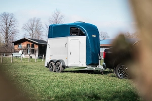 Készletről Új Humbaur Xanthos Aero 2 lovas lószállító utánfutó eladó - kép 3