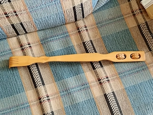 bambusz hátvakaró és masszírozó 3000ft óbuda 36 50 104 8272 - kép 2