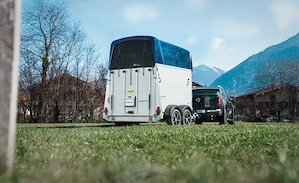 Készletről Új Humbaur Xanthos Aero 2 lovas lószállító utánfutó eladó - kép 5