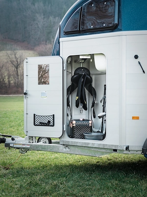 Készletről Új Humbaur Xanthos Aero 2 lovas lószállító utánfutó eladó - kép 4