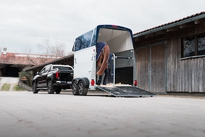 Készletről Új Humbaur Xanthos Aero 2 lovas lószállító utánfutó eladó - kép 2