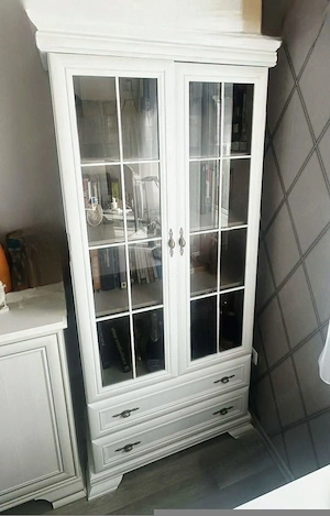 Eladó vitrines szekrény - kép 4