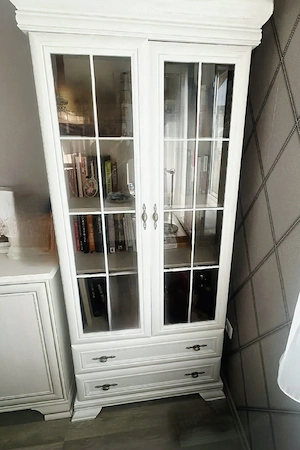 Eladó vitrines szekrény - kép 3