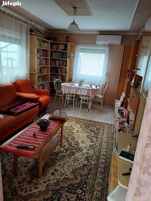 Eladó.Komáromi 2 szobás családi ház 300 nm kert,furt kut. - kép 4