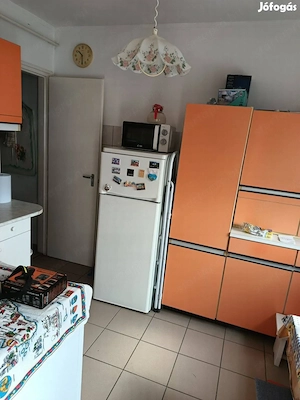 Eladó.Komáromi 2 szobás családi ház 300 nm kert,furt kut. - kép 8