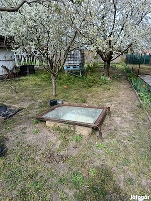 Eladó.Komáromi 2 szobás családi ház 300 nm kert,furt kut. - kép 10