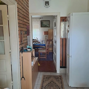 Gyömrőn, állomástól nem messze, 58 m2-es, 3 szobás családi ház 708 m2-es telekkel - kép 2