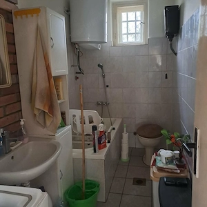 Gyömrőn, állomástól nem messze, 58 m2-es, 3 szobás családi ház 708 m2-es telekkel - kép 8