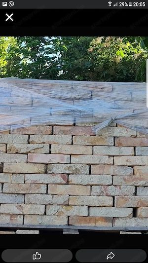 Nagyméretű szalag tégla.