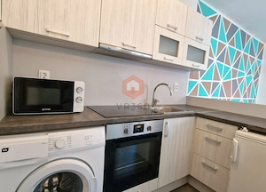 Felújított, berendezett garzon, kiváló befektetés - kép 4