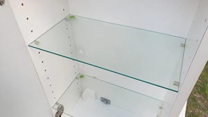 Ikea üvegpolcos faliszekrény eladó - kép 8