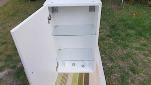 Ikea üvegpolcos faliszekrény eladó - kép 11