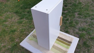 Ikea üvegpolcos faliszekrény eladó - kép 3