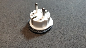 Yooup angol átalakító konnektor eladó - kép 7