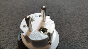 Yooup angol átalakító konnektor eladó - kép 9