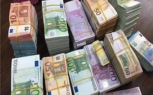 HITELEKET kínálunk:és befektetéseket magánszemélyek és vállalkozások számára.   Európa-szerte  Finan - kép 2