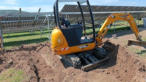 Gépi földmunka Balaton Déli part - kép 3