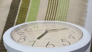 City Time falióra eladó, fehér - kép 10