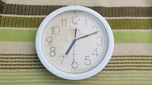 City Time falióra eladó, fehér