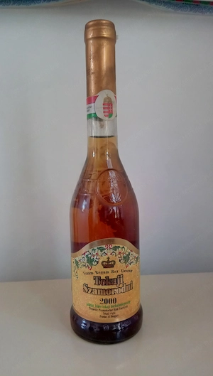 Gyűjtők figyelem! 2000 évjáratú Szamorodni eladó!