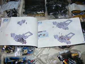 Lego komp. Technic 42206 42207 42228 Brad Pitt APXGP team F-1 versenyautó 1969db 1:8 Lepin ÚJ - kép 12