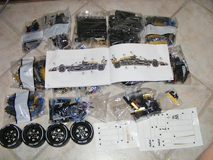 Lego komp. Technic 42206 42207 42228 Brad Pitt APXGP team F-1 versenyautó 1969db 1:8 Lepin ÚJ - kép 9