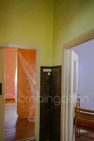 Kapuvár - Frekventált helyen lakás közös udvaron ELADÓ - kép 6