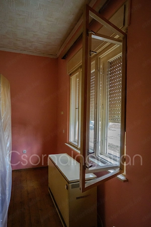 Kapuvár - Frekventált helyen lakás közös udvaron ELADÓ - kép 4