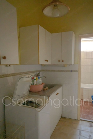 Kapuvár - Frekventált helyen lakás közös udvaron ELADÓ - kép 7