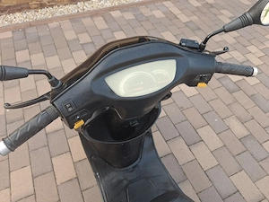 Generic Rex Rs 4T 50 Újszerű 2000km - kép 5