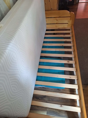 Fenyő ágykeret 200x90 cm - kép 4