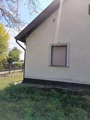 Eladó ház kecskemét  Széles közön!