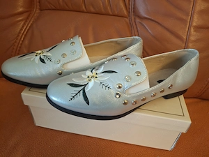 Vices hímzett női félcipő eladó csökkentett áron - 40 - kép 5