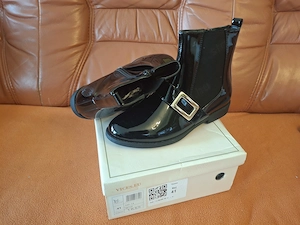 Csatos, fekete női bokacsizma csökkentett áron eladó - 40 - kép 3